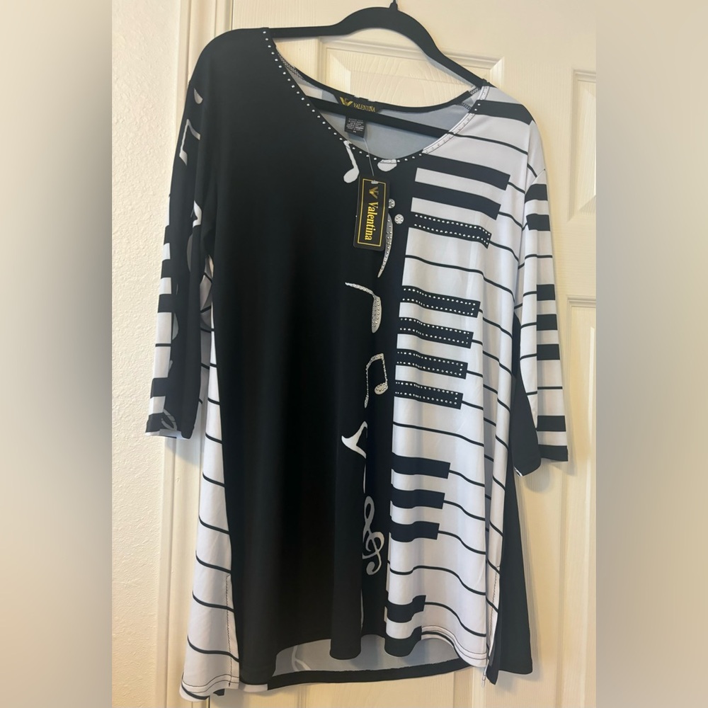 Valentina Asymmetrical Black and White Tunic